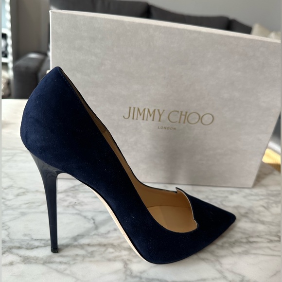 Jimmy Choo Avril Suede Pump in Navy - Picture 4 of 10